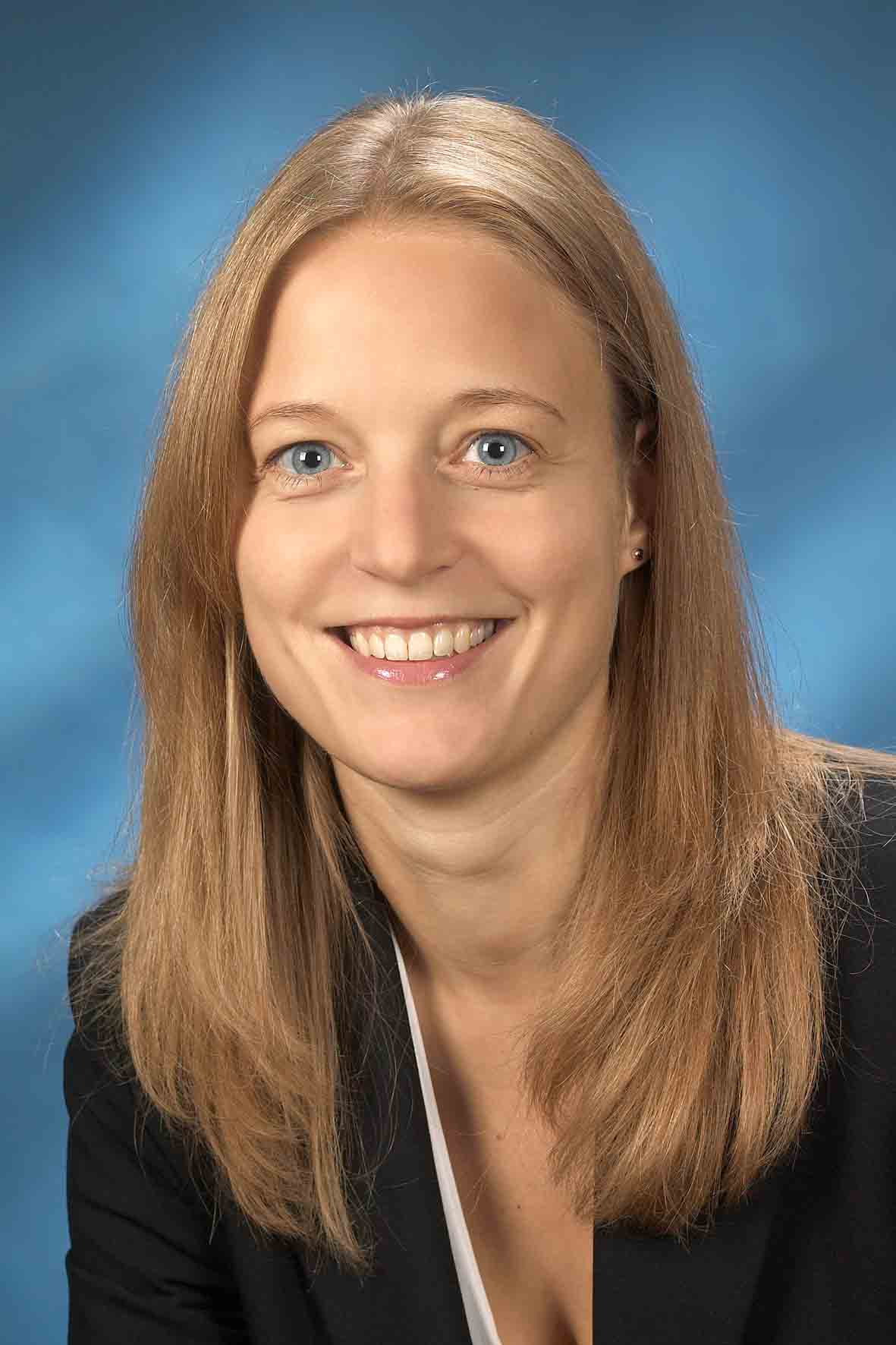 Dr. Deborah Schanz Ludwig-Maximilians-Universität München